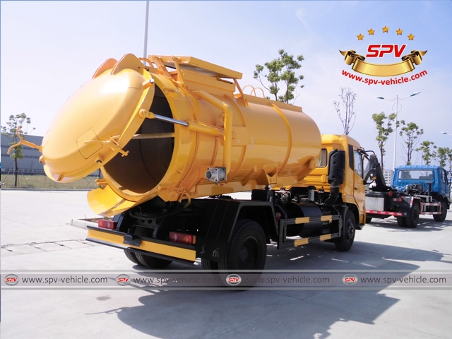 8,000 Litres Sewage Vacuum Suction Truck-right back view 8,000 Litres Sewage Vacuum Suction Truck-right back view